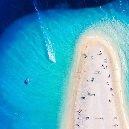 Downtown Pearl Daire Omiš